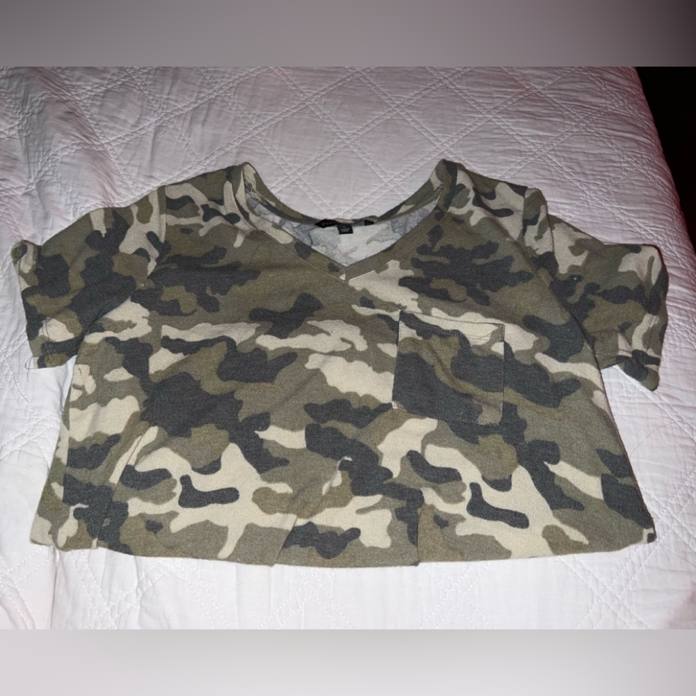 camo top